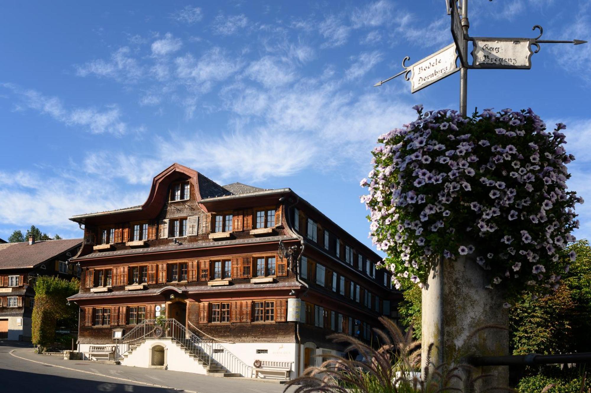 Hirschen - Fine Hotel, Restaurant & Spa シュヴァルツェンベルク・イム・ブレゲンツァーヴァルト エクステリア 写真